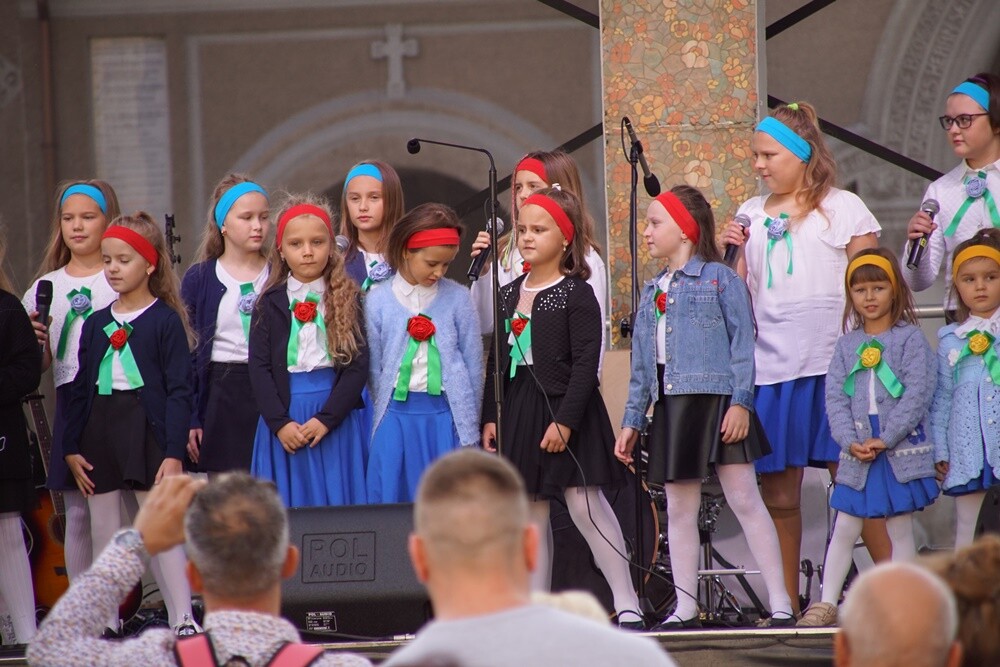 Z okazji III rocznicy Światowych Dni Młodzieży w Polsce już w sobotę na Placu Jana Pawła II w Rudzie Śląskiej – Nowym Bytomiu odbył się koncert muzyki chrześcijańskiej.