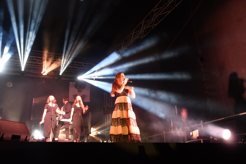 W ubiegłą sobotę Rudę Śląską odwiedziła niezwykle popularna artystka Sanah. Koncert cieszył się ogromną popularnością wśród rudzian. 

fot. Jacek Knapik