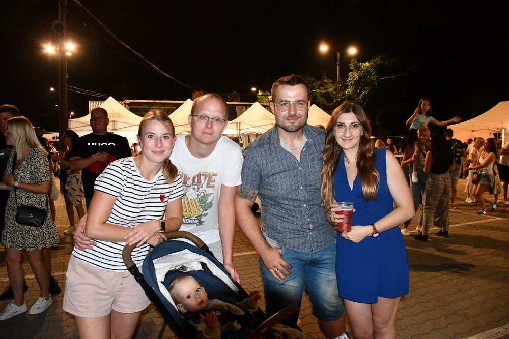 W ubiegłą sobotę Rudę Śląską odwiedziła niezwykle popularna artystka Sanah. Koncert cieszył się ogromną popularnością wśród rudzian. 

fot. Jacek Knapik