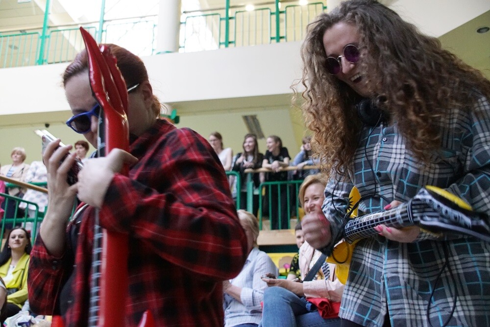 Ostatnio w Szkole Podstawowej nr 18 im. ks. Konstantego Damrota w Kochłowicach odbył się jubileuszowy Koncert Talentów.