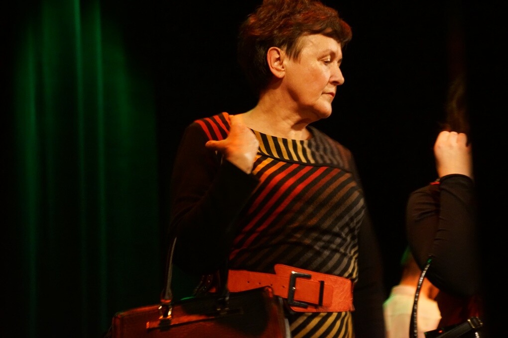 Wczoraj w Miejskim Centrum Kultury im. Henryka Bisty odbył się koncert międzypokoleniowy. „Tam, gdzie przenika talent” to widowisko, które zrealizowane zostało przez seniorów i młodzież w ramach projektu Pokolenia.