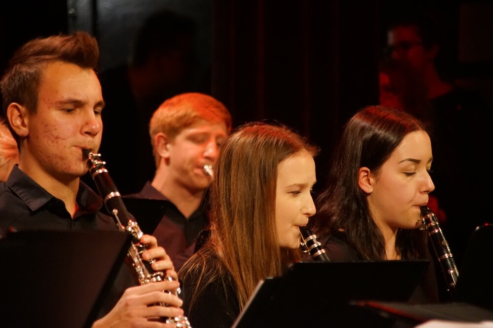 W Miejskim Centrum Kultury im. Henryka Bisty odbył się koncert z okazji 100-lecia odzyskania Niepodległości przez Polskę. Na scenie wystąpili uczniowie Zespołu Szkół Muzycznych I i II st. w Rudzie Śląskiej, uczniowie sekcji wokalnej Państwowej Szkoły Muzycznej I i II st. w Gliwicach oraz uczniowie Ogólnokształcącej Szkoły Baletowej w Bytomiu.