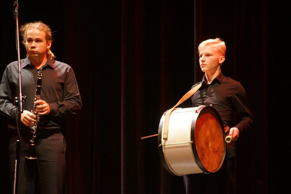 W Miejskim Centrum Kultury im. Henryka Bisty odbył się koncert z okazji 100-lecia odzyskania Niepodległości przez Polskę. Na scenie wystąpili uczniowie Zespołu Szkół Muzycznych I i II st. w Rudzie Śląskiej, uczniowie sekcji wokalnej Państwowej Szkoły Muzycznej I i II st. w Gliwicach oraz uczniowie Ogólnokształcącej Szkoły Baletowej w Bytomiu.
