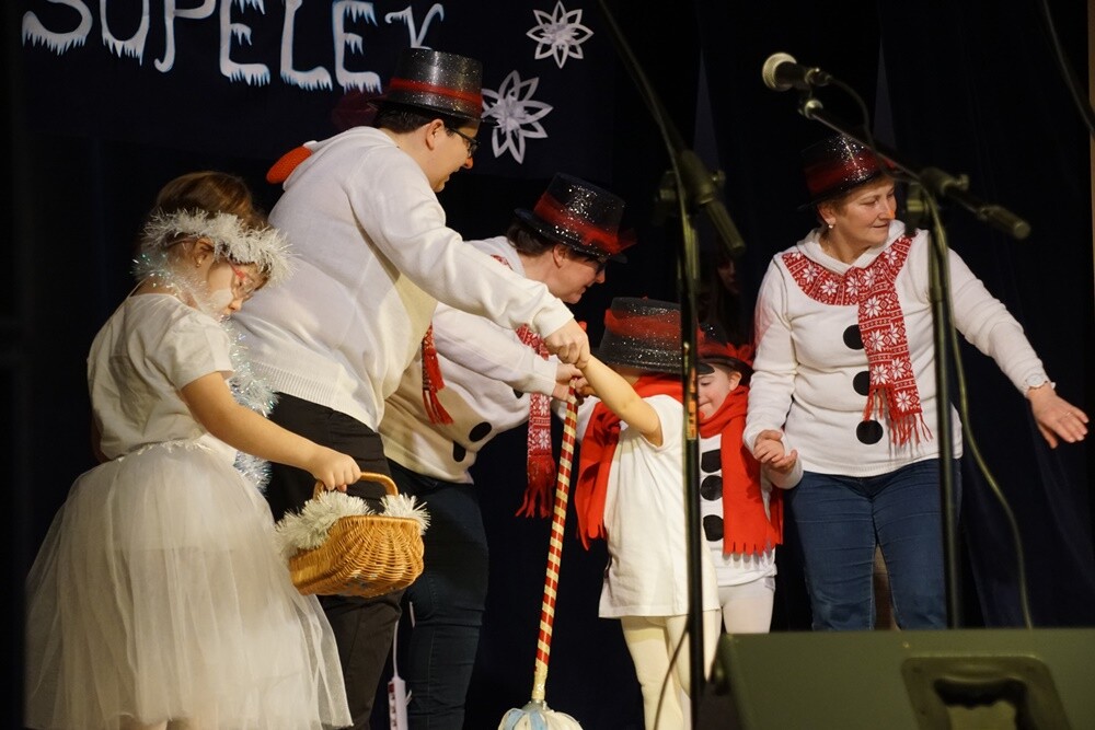 W Młodzieżowym Domu Kultury po raz siódmy odbył się Festiwal dzieci i młodzieży niepełnosprawnej "Kryształowy Sopelek".