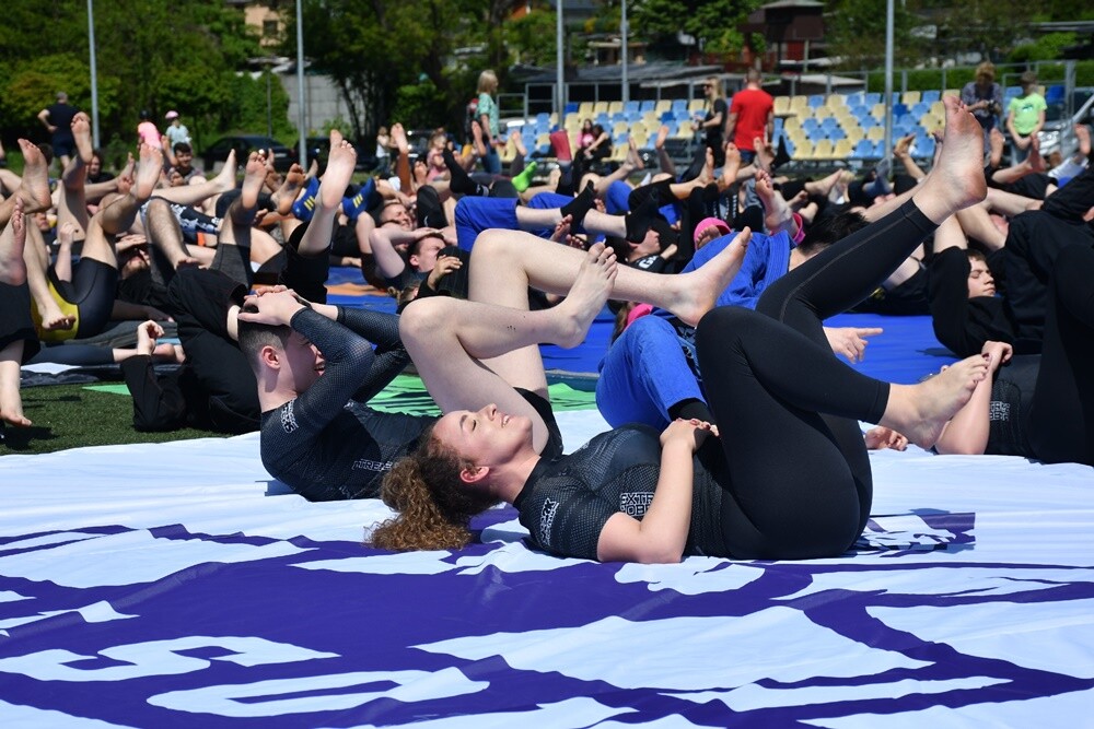 Wczoraj na rudzkiej Burloch Arenie odbyła się szósta edycja, największego w Polsce wydarzenia dla miłośników Brazylijskiego Jiu Jitsu - "Kulanie na lufcie".

fot. Jacek Knapik