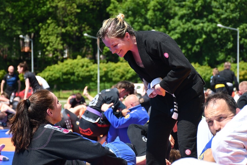 Wczoraj na rudzkiej Burloch Arenie odbyła się szósta edycja, największego w Polsce wydarzenia dla miłośników Brazylijskiego Jiu Jitsu - "Kulanie na lufcie".

fot. Jacek Knapik