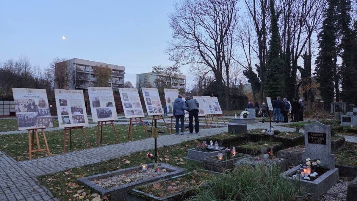 Kwesta na Starym Cmentarzu Parafialnym: Ponad 9 tysięcy złotych na ratowanie Orzegowskiej Nekropolii. / fot. TMO