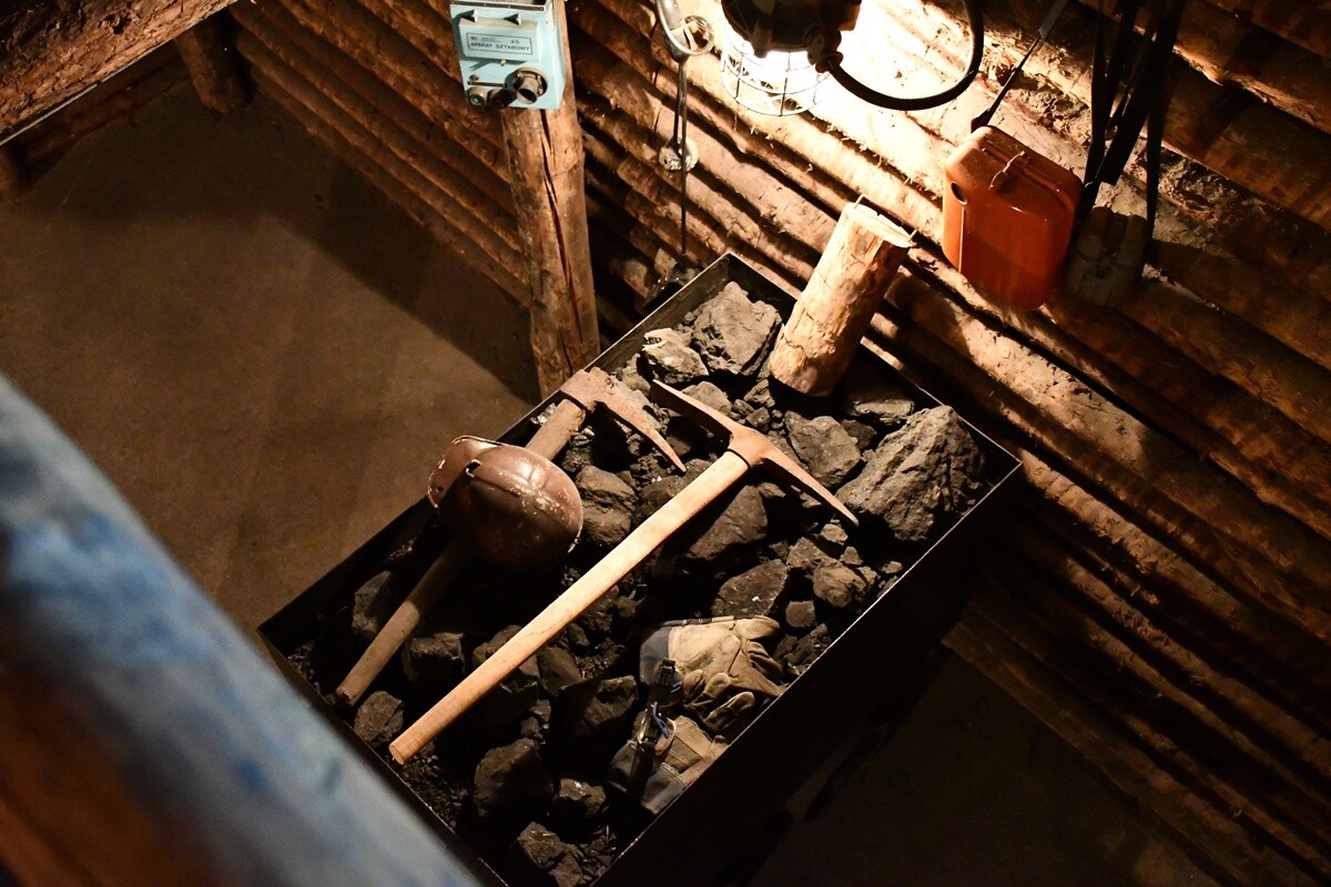 Z okazji zbliżającej się Barbórki, na naszym portalu prezentujemy galerię zdjęć z KWK Ruda Ruchu Bielszowice, wykonanych podczas wyjątkowej akcji zorganizowanej przez posła Łukasza Ściebiorowskiego. / fot. Karolina Bauszek-Żurek