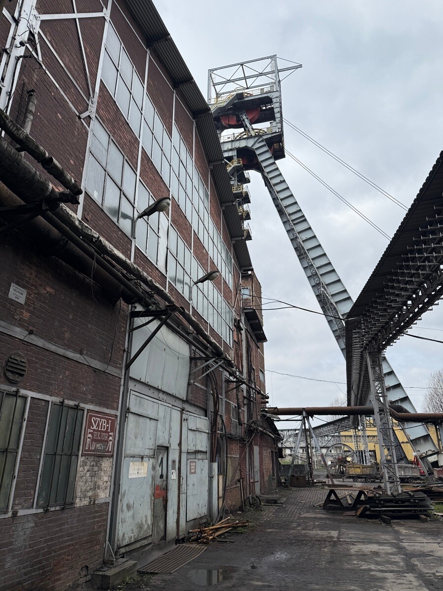 Z okazji zbliżającej się Barbórki, na naszym portalu prezentujemy galerię zdjęć z KWK Ruda Ruchu Bielszowice, wykonanych podczas wyjątkowej akcji zorganizowanej przez posła Łukasza Ściebiorowskiego. / fot. Krzysztof Faber