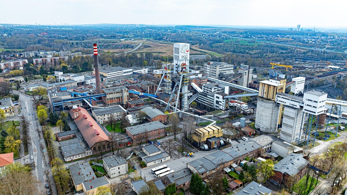 Z okazji zbliżającej się Barbórki, na naszym portalu prezentujemy galerię zdjęć z KWK Ruda Ruchu Bielszowice, wykonanych podczas wyjątkowej akcji zorganizowanej przez posła Łukasza Ściebiorowskiego. / fot. Krzysztof Faber