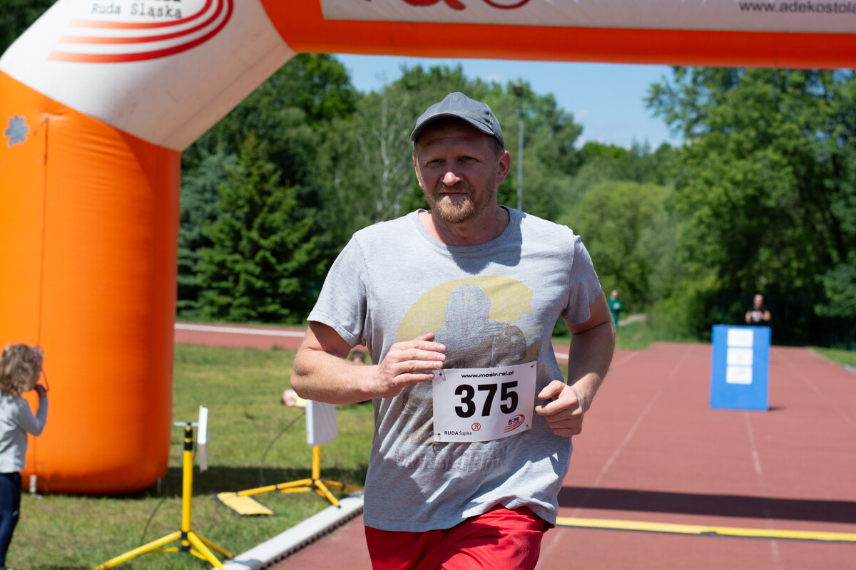 Rudzianie pobiegli z wiewiórką. Dziś majowa edycja biegu przeszła do historii / fot. Marek i Krzysztof Faber