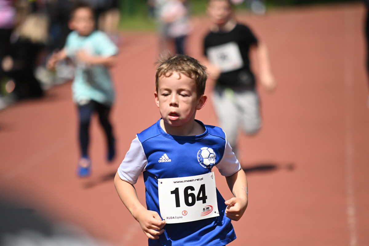 Rudzianie pobiegli z wiewiórką. Dziś majowa edycja biegu przeszła do historii / fot. Marek i Krzysztof Faber