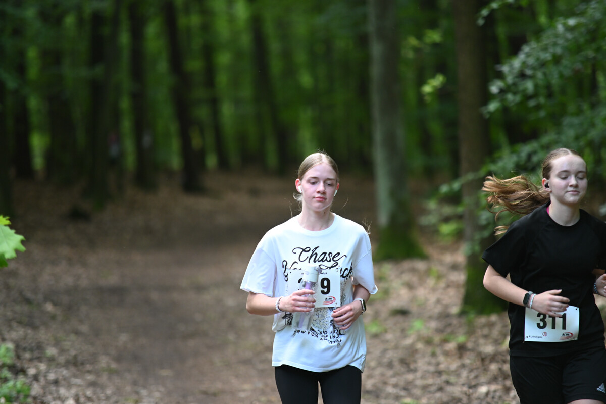 Rudzianie pobiegli z wiewiórką. Dziś majowa edycja biegu przeszła do historii / fot. Marek i Krzysztof Faber