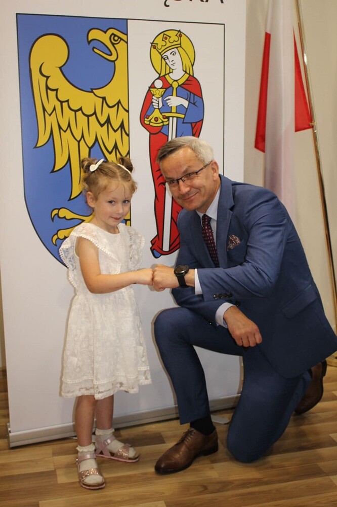 Dziś w naszym mieście rządzi 4-letnia Ania Pietrzyk, która podczas sobotniej imprezy z okazji Dnia Dziecka wygrała konkurs na najlepsze bajkowe przebranie. 

fot. UM. Ruda Śląska