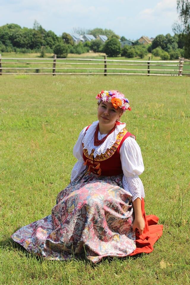 12 lipca członkowie Zespołu Pieśni i Tańca „Rudzianie” im. Jana Mazura wraz z opiekunami wyruszyli na daleką Warmię, by wraz z członkami grupy „Jaferki” z Koszarawy wziąć udział 
w ciekawej wymianie kulturalnej.