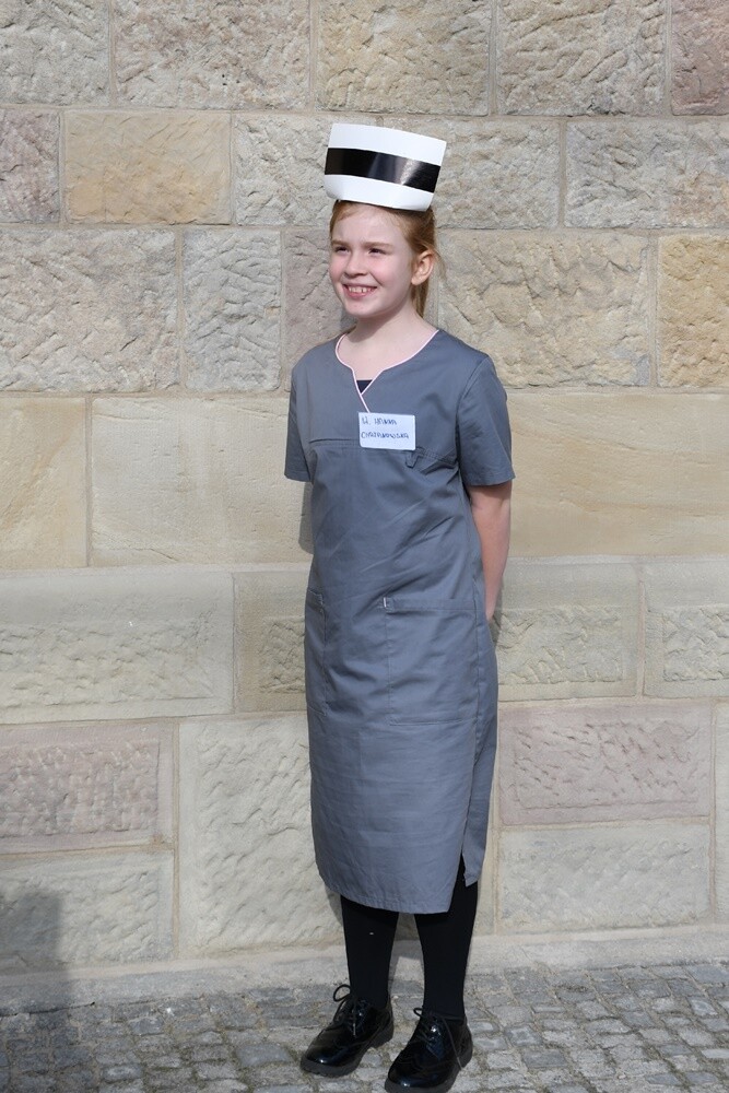 Najmłodsi mieszkańcy Kochłowic wyjątkowo uczcili uroczystość Wszystkich Świętych. Dzieci przebrały się za swoich ulubionych świętych i błogosławionych!

fot. Jacek Knapik