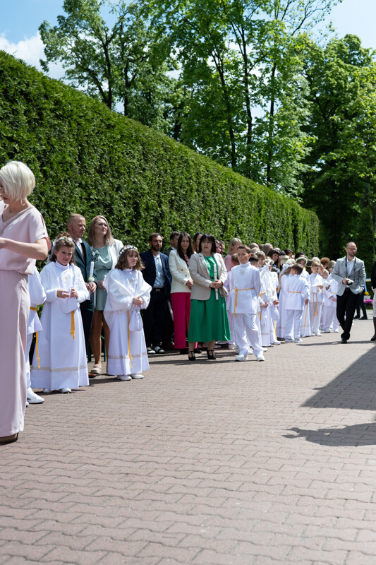 Pierwsza Komunia Święta w parafii Matki Bożej Różańcowej w Halembie / fot. Marek i Krzysztof Faber
