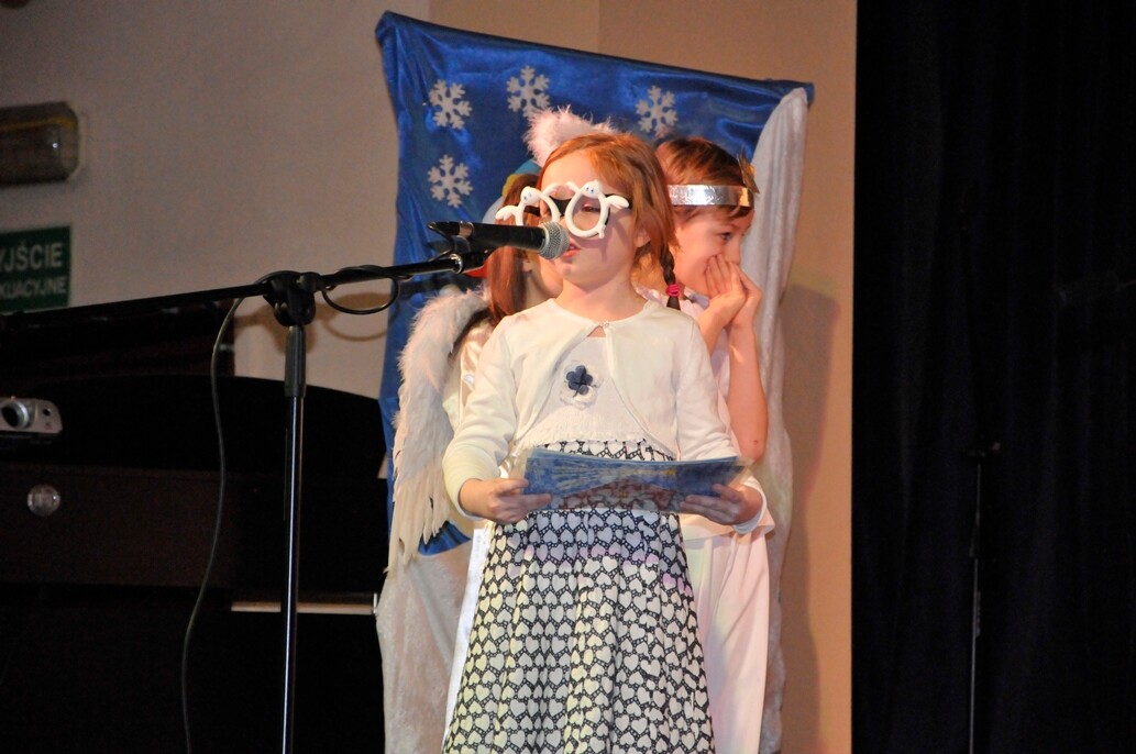 Fotorelacja z gali w MDK, podsumowującej konkursy świąteczne: 22 Festiwal Kolęd i Pastorałek "Nasze Kolędowanie", Konkurs Plastyczny "Anioł 2018", 23 Przegląd Dziecięcych i Młodzieżowych Zespołów Jasełkowych.