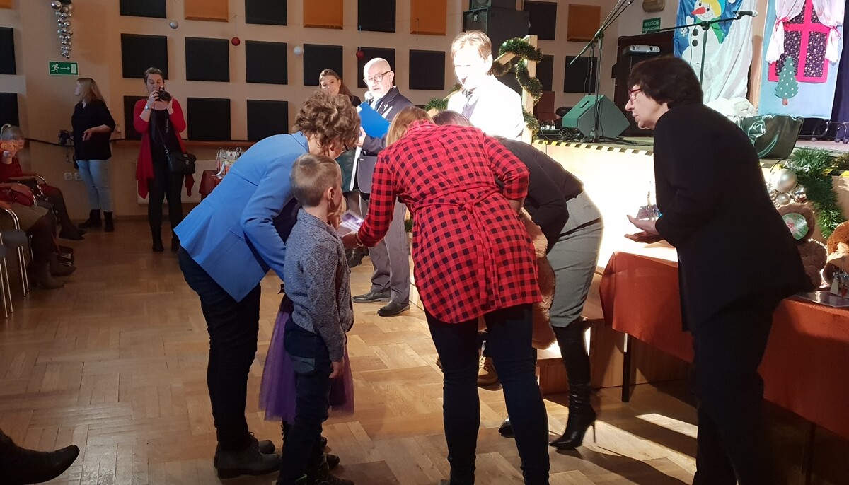 Fotorelacja z gali w MDK, podsumowującej konkursy świąteczne: 22 Festiwal Kolęd i Pastorałek "Nasze Kolędowanie", Konkurs Plastyczny "Anioł 2018", 23 Przegląd Dziecięcych i Młodzieżowych Zespołów Jasełkowych.