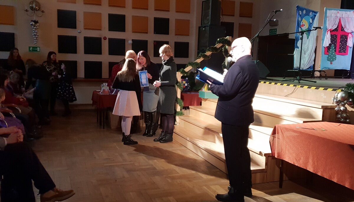 Fotorelacja z gali w MDK, podsumowującej konkursy świąteczne: 22 Festiwal Kolęd i Pastorałek "Nasze Kolędowanie", Konkurs Plastyczny "Anioł 2018", 23 Przegląd Dziecięcych i Młodzieżowych Zespołów Jasełkowych.