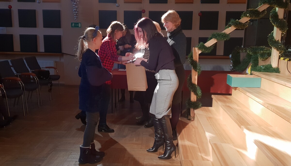 Fotorelacja z gali w MDK, podsumowującej konkursy świąteczne: 22 Festiwal Kolęd i Pastorałek "Nasze Kolędowanie", Konkurs Plastyczny "Anioł 2018", 23 Przegląd Dziecięcych i Młodzieżowych Zespołów Jasełkowych.