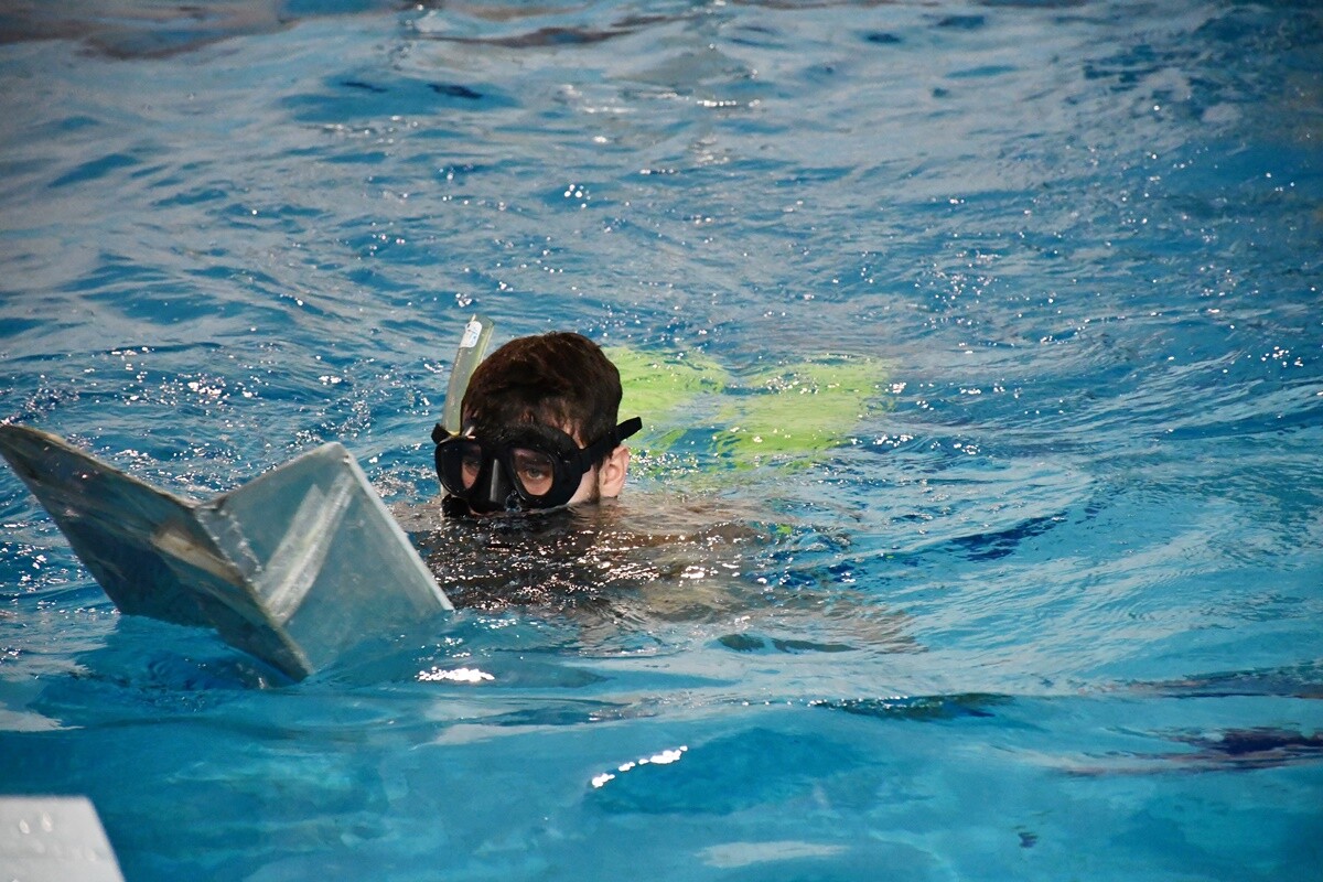 Sport na rzecz WOŚP – sztafeta pływacka i mecz hokeja pod wodą w Rudzie Śląskiej.