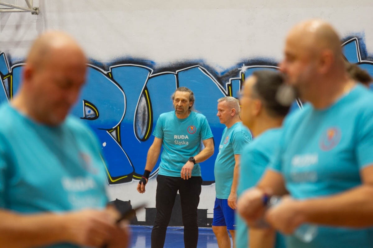 Mecz siatkówki pomiędzy sztabami WOŚP. / fot. Marek Faber