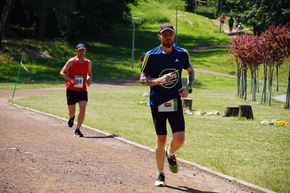 Po raz siedemnasty miłośnicy biegania uczcili pamięć Jana Koniecznego, zmarłego w 2005 roku radnego Rudy Śląskiej.