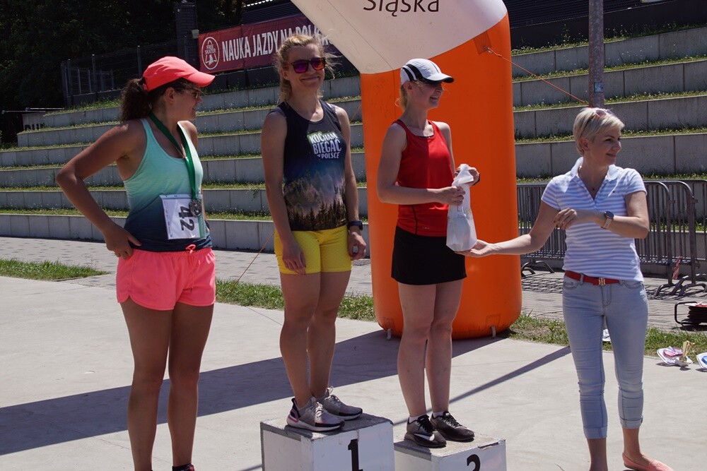 Po raz siedemnasty miłośnicy biegania uczcili pamięć Jana Koniecznego, zmarłego w 2005 roku radnego Rudy Śląskiej.