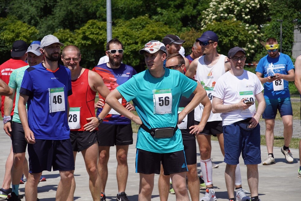 Po raz siedemnasty miłośnicy biegania uczcili pamięć Jana Koniecznego, zmarłego w 2005 roku radnego Rudy Śląskiej.