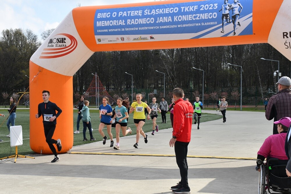 Niedzielne przedpołudnie można dziś było aktywnie spędzić na Burloch Arenie w Orzegowie. Obiekt ten gościł uczestników XVIII Memoriału Radnego Jana Koniecznego. 

fot. Jacek Knapik