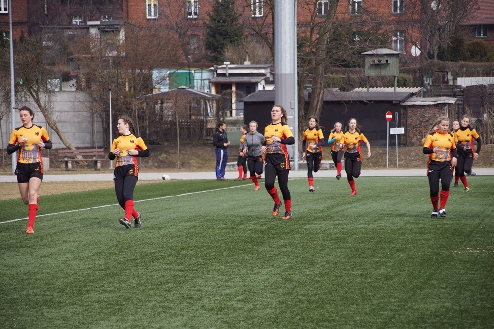 Na Burloch Arenie odbył się w niedzielę międzynarodowy towarzyski turniej rugby 7. Ruda Śląska gościła kobiece reprezentacje z Niemiec, Czech i Polski oraz Diablice Ruda Śląska.
