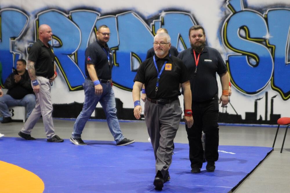 Młodzi zapaśnicy sprawdzili swoje siły na zapaśniczych matach! W hali Miejskiego Ośrodka Sportu i Rekreacji w Nowym Bytomiu odbył się Międzynarodowy Turniej Zapaśniczy im. Ryszarda Dworoka, którego organizatorem jest Klub Sportowy "Pogoń" Ruda Śląska.