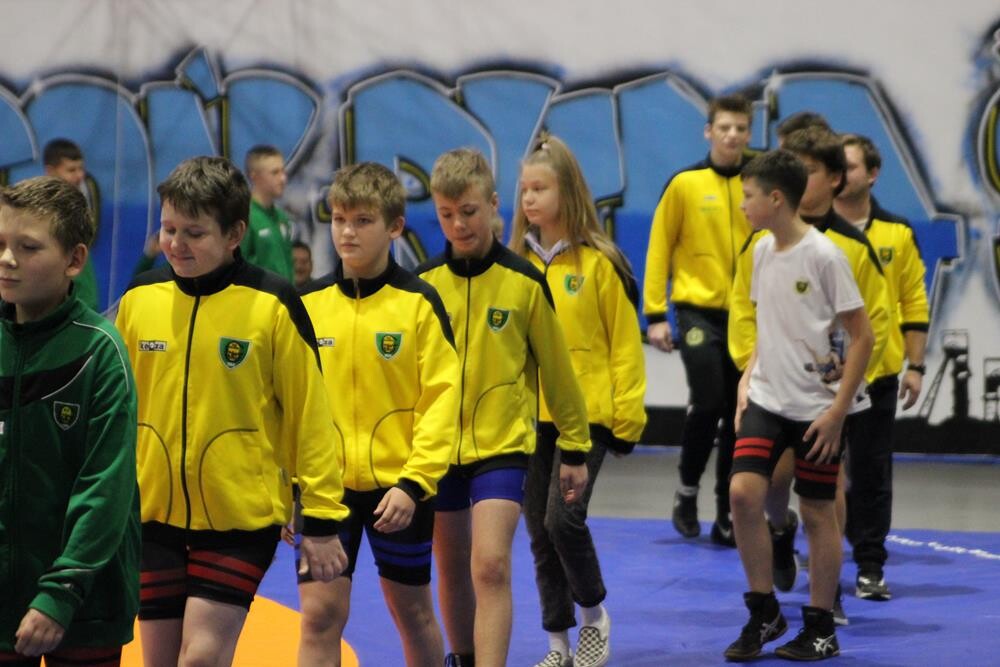Młodzi zapaśnicy sprawdzili swoje siły na zapaśniczych matach! W hali Miejskiego Ośrodka Sportu i Rekreacji w Nowym Bytomiu odbył się Międzynarodowy Turniej Zapaśniczy im. Ryszarda Dworoka, którego organizatorem jest Klub Sportowy "Pogoń" Ruda Śląska.