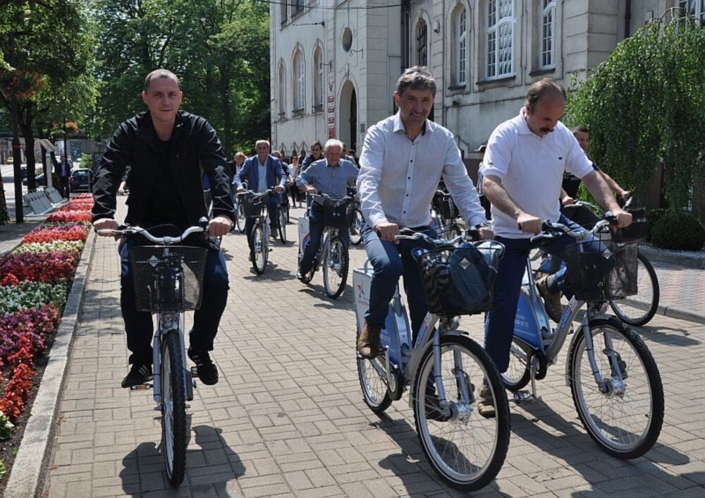 Dziś oficjalnie został zainaugurowany program pilotażowy „Świętochłowicki Rower Miejski”. Pierwszy przejazd odbył się w formie mobilnej konferencji rowerowej