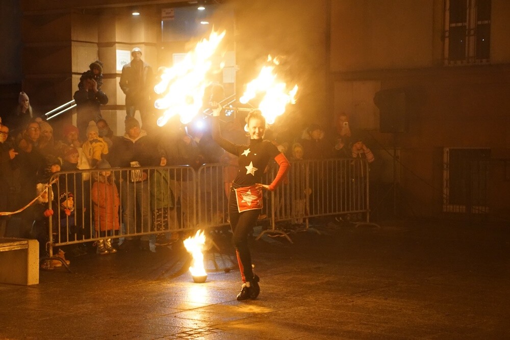 W sobotę do Rudy Śląskiej przyjechał Święty Mikołaj! Z gościem z dalekiej Laponii mali rudzianie mogli spotkać się na rudzkim rynku. 