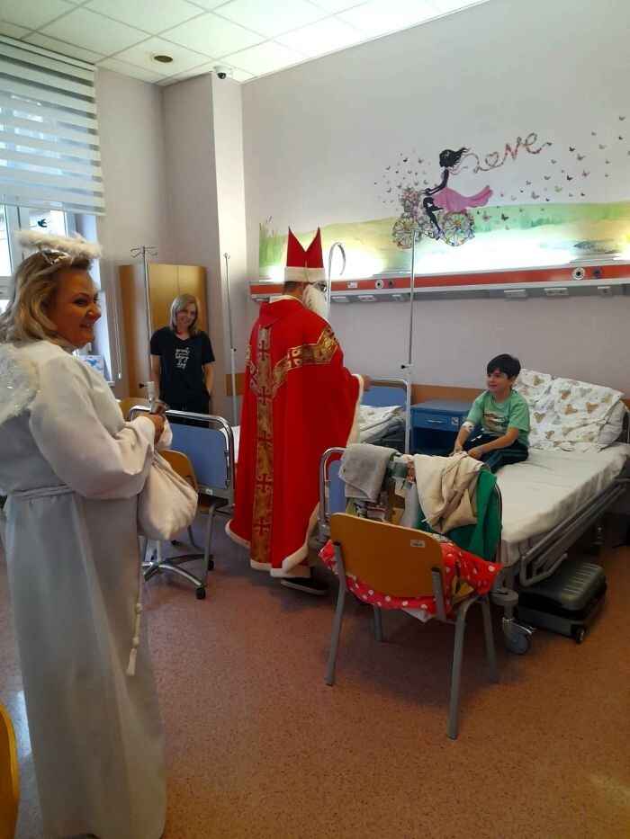 Mikołaj odwiedził Szpital Miejski/fot. Szpital Miejski w Rudzie Śląskiej