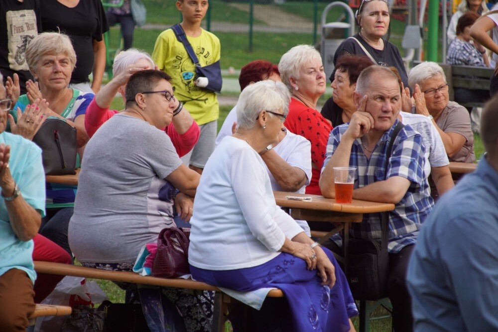 Wczoraj w Parku Strzelnica odbył się ostatni z cyklu festyn "Po sąsiedzku", podczas którego wybrano Miss Lata 2018. Gwiazdą wieczoru była Iwona Węgrowska.