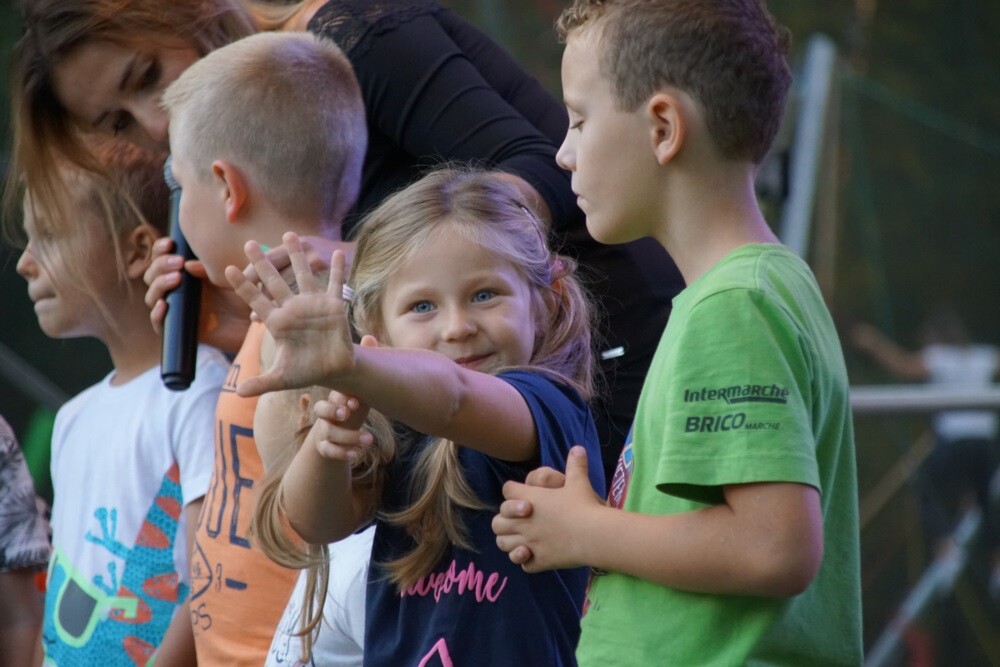 Wczoraj w Parku Strzelnica odbył się ostatni z cyklu festyn "Po sąsiedzku", podczas którego wybrano Miss Lata 2018. Gwiazdą wieczoru była Iwona Węgrowska.