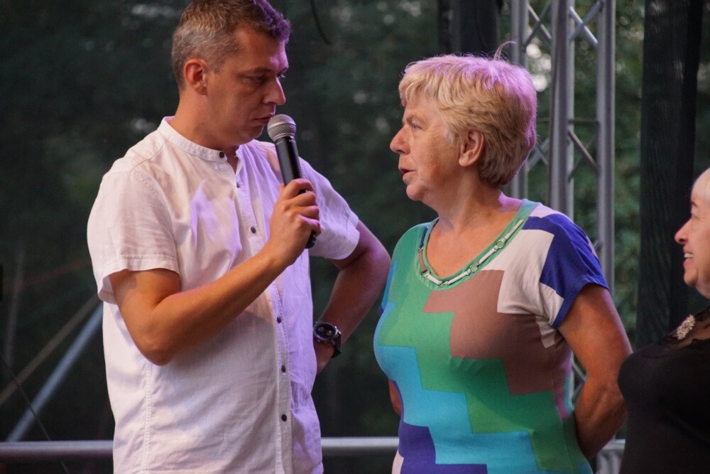 Wczoraj w Parku Strzelnica odbył się ostatni z cyklu festyn "Po sąsiedzku", podczas którego wybrano Miss Lata 2018. Gwiazdą wieczoru była Iwona Węgrowska.