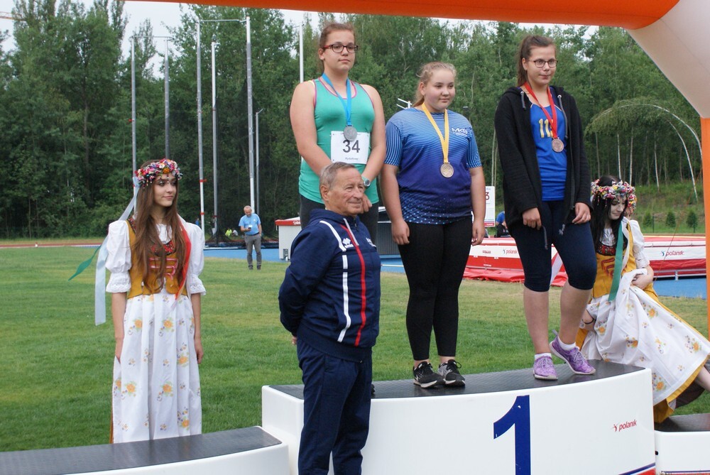 Na stadionie przy ulicy Czarnoleśnej odbyły się lekkoatletyczne Mistrzostwa Śląska Dzieci.