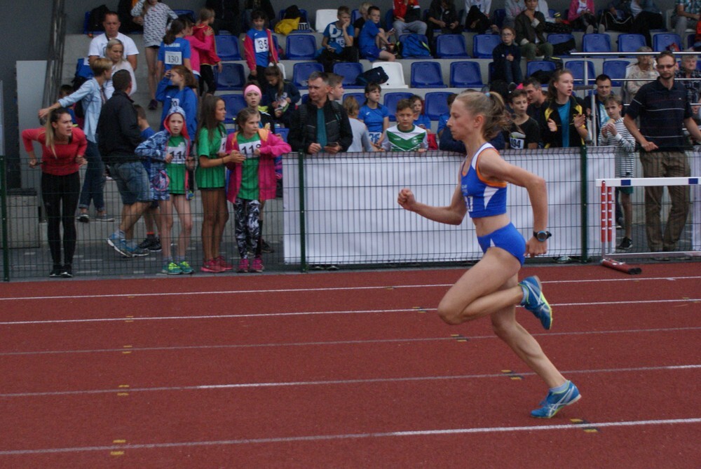 Na stadionie przy ulicy Czarnoleśnej odbyły się lekkoatletyczne Mistrzostwa Śląska Dzieci.