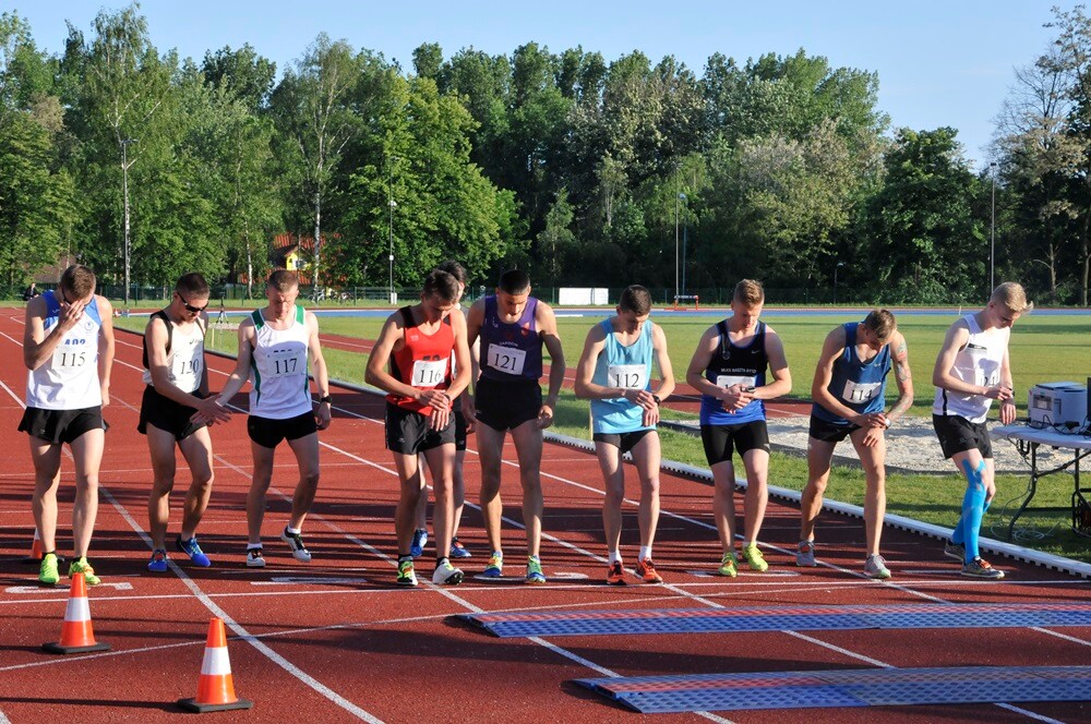 W sobotę na stadionie lekkoatletycznym w Rudzie Śląskiej odbyły się Młodzieżowe Mistrzostwa Polski w biegu na 10 000 m. W zawodach wystartowali najlepsi na tym dystansie polscy zwodnicy oraz zawodniczki w kategorii U23 (rok urodzenia 1996 – 1998).