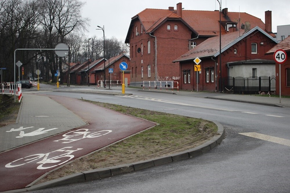 Prawie 29 mln zł kosztowała modernizacja ul. Piastowskiej w Rudzie Śląskiej. Właśnie odbył się odbiór tej inwestycji.