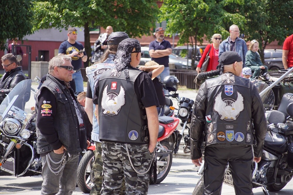 W sobotę na rynku odbyła się kolejna akcja z cyklu "Motoserce", organizowana przez klub motocyklowy Road Runners MC Poland Chapter Ruda Śląska oraz Stowarzyszenie Motocyklistów. 

fot. Karolina Bauszek