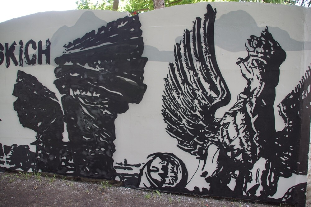 W Rudzie Śląskiej powstał wyjątkowy mural na 100-lecie Powstań Śląskich! Malowidło cieszy oczy mieszkańców i przypomina o ważnych dla naszego regionu wydarzeniach.