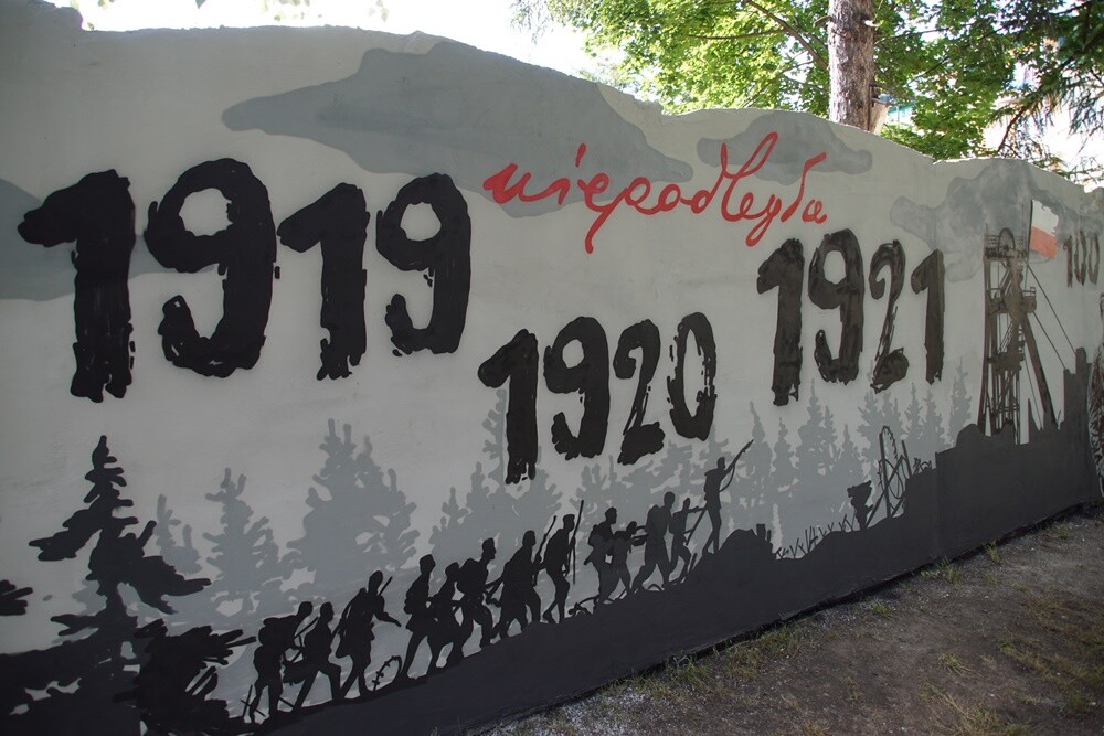 W Rudzie Śląskiej powstał wyjątkowy mural na 100-lecie Powstań Śląskich! Malowidło cieszy oczy mieszkańców i przypomina o ważnych dla naszego regionu wydarzeniach.