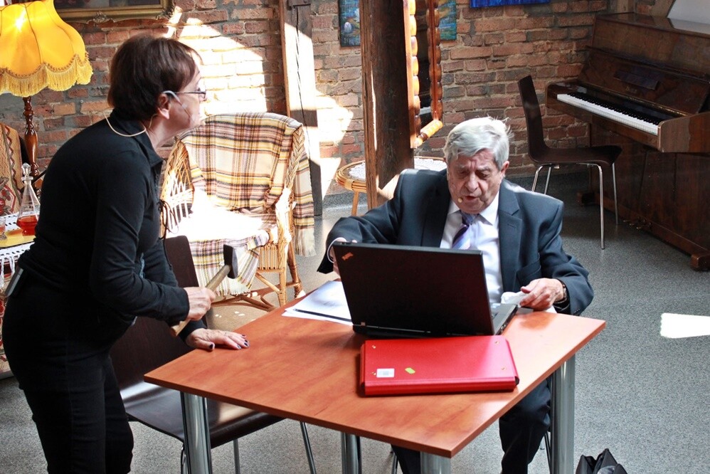 W "Galerii Czapla" w Centrum Inicjatyw Społecznych "Stary Orzegów" można było posłuchać "Moralności Pani Dulskiej" Gabrieli Zapolskiej w interpretacji Teatru na 5, który działa przy MCK.

fot. UM Ruda Śląska