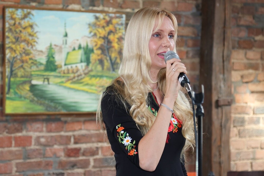 W Rudzie Śląskiej, a także w brazylijskim Rio de Janeiro, tunezyjskim Tunisie czy australijskim Melbourne odbywa się dziś polskie Narodowe Czytanie. 8 lektur wybranych na ósmą edycję czytano w Centrum Inicjatyw Społecznych "Stary Orzegów" MBP.