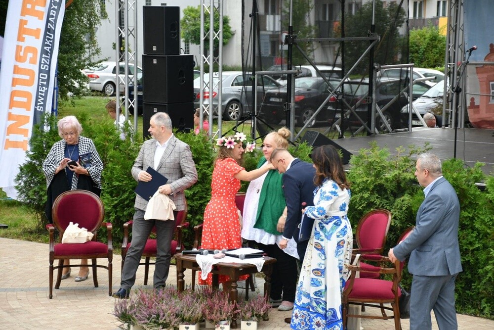 Dzisiaj odbyła się kolejna edycja Narodowego Czytania. Rudzianie czytali "Ballady i romanse" Adama Mickiewicza. 

fot. Jacek Knapik